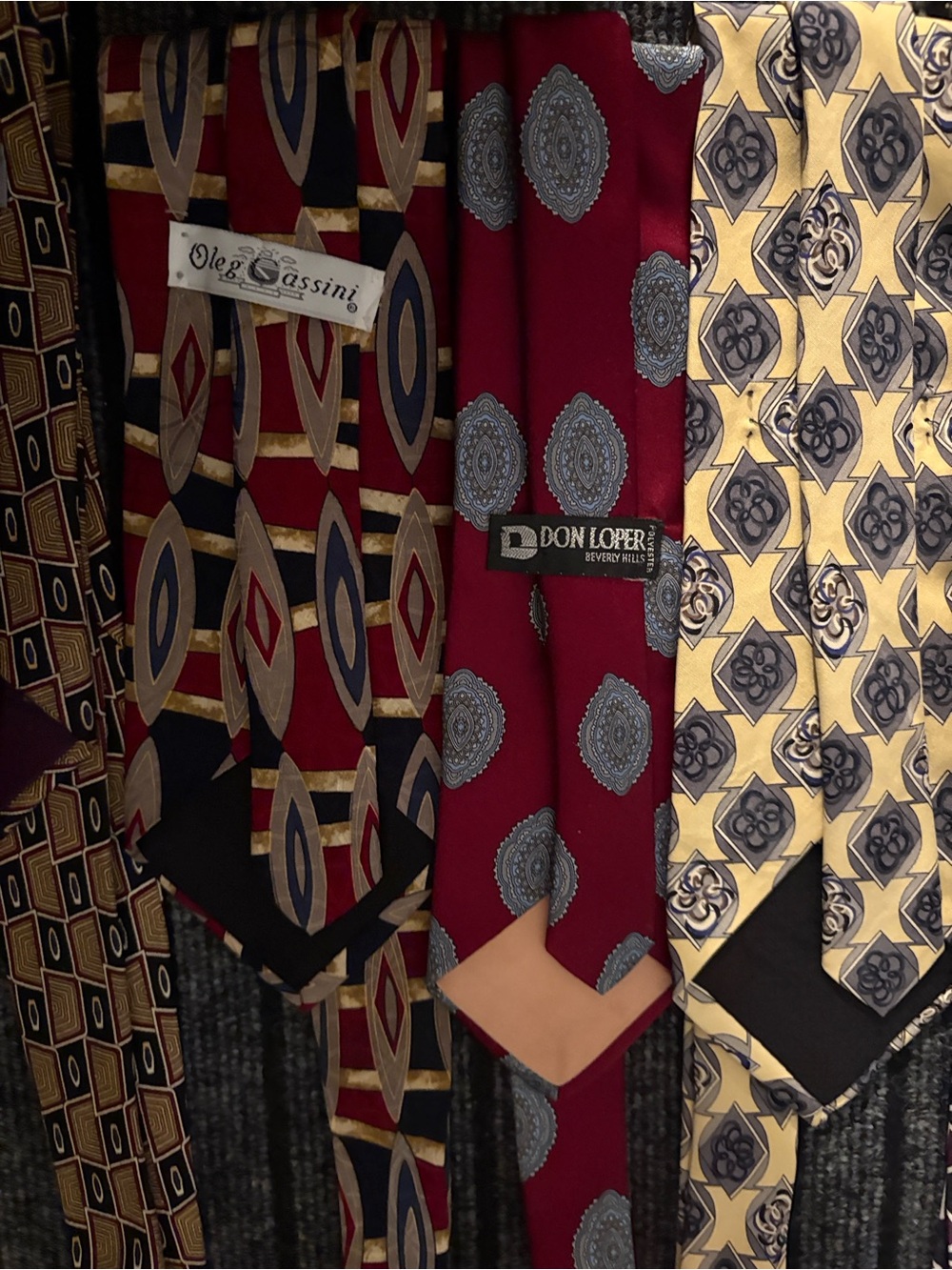 6 Assorted Men's Patterned Neckties - Multi-Color Pack - Picture 6 of 8